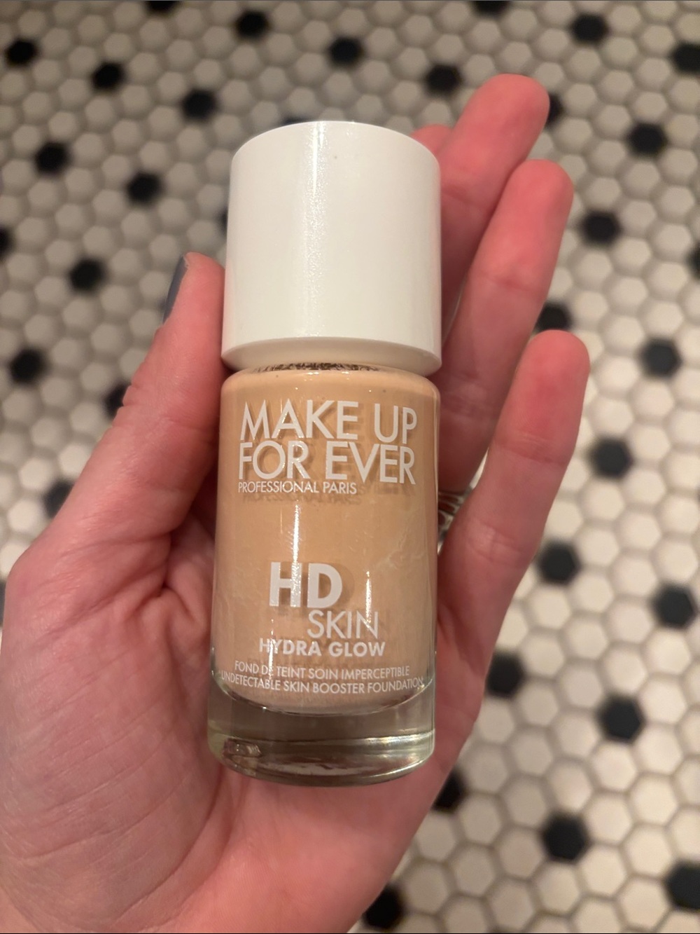 Make Up For Ever HD Skin Hydra Glow Foundation - 1R02
